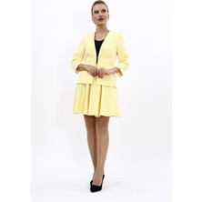 Önder Özsoy V Yaka Boydan Kuplu Kısa Ceket & Kısa Kloş Etek-Sarı