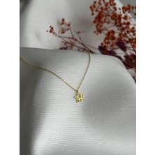 Petite Lotus Kolye