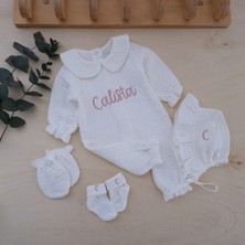 Momand Design Kız Bebek İsimli Müslin Hastane Çıkışı