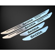 Woodhub Skoda Karoq Özel Kapı Eşik Yazısı Krom