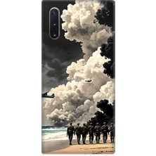 Teknomeg Samsung Galaxy Note 10 Uyumlu Askerler ve Duman  Desenli Silikon Kılıf