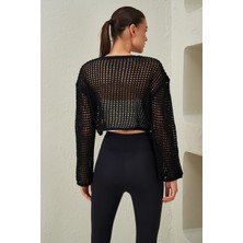 Tena Kadın Siyah Önü Bağcıklı Delikli Crop Hırka