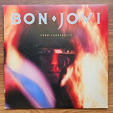 Bon Jovi – 7800° Fahrenheit