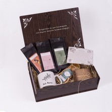 Kitaplı Hediye Kişiye Özel Ahşap Kutulu Kupa Kahve Çikolata Hediye Seti