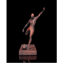 Alseka Futbolcu Heykeli – 19 cm | Bakır Renkli Modern Biblo | Spor Temalı Masaüstü Dekor