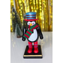 Pekshop Sevimli Penguen Fındıkkıran Masa Üstü Süs Obje Atkılı Penguen Yılbaşı Masa Süsü 16cm