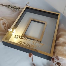 Verda Çerçeve 40 x 50  cm  Yarı Kaplama Ledli+Isimli Siyah-Gold Anı Çerçevesi! Yeni Moda Çiçek Anı Çerçevesi!