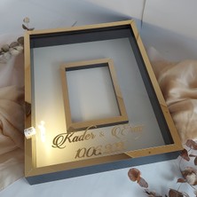 Verda Çerçeve 40 x 50  cm  Yarı Kaplama Ledli+Isimli Siyah-Gold Anı Çerçevesi! Yeni Moda Çiçek Anı Çerçevesi!