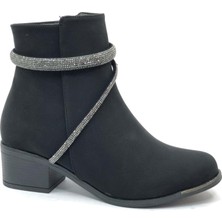 Kocamanlar Mehtap Bilek Taş Dekolteli Kadın Bot