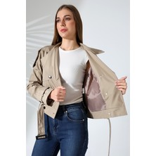 Kadın Astarlı Kemerli Cepli Su Itici Kumaş Crop Trençkot
