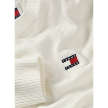 Tommy Jeans Bisiklet Yaka Regular Fit Nakışlı Krem Erkek Kazak DM0DM20706YBHTJM Reg Badge Sweater