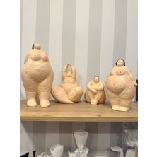 İki cadı tasarım modern soyut lady dekoratif obje 4'lü polyester heykel seti