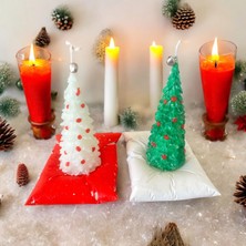 2 Adet Noel Ağacı Şeklinde Dekoratif Mum ve 2 Adet Şık Mum Yastıkları
