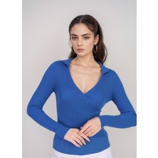 T Guel Kadın Saks Mavisi Kruvaze Yakası Taşlı Triko Kazak