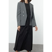 FRM Kadın Moda Şık Tesettür Uzun Bisiklet Yaka Fitted Kemerli Önü Detaylı Kolsuz Dokuma Jile Elbise