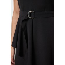 FRM Kadın Moda Şık Tesettür Uzun Bisiklet Yaka Fitted Kemerli Önü Detaylı Kolsuz Dokuma Jile Elbise