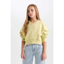 DeFacto Kız Çocuk Cropped Fit V Yaka Basic Düz Sweatshirt D7047A824WN
