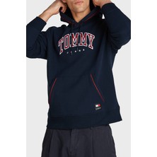 Tommy Jeans Logo Işlemeli Pamuklu Regular Fit Kapüşonlu Sweat Erkek Sweat DM0DM19760 C1G