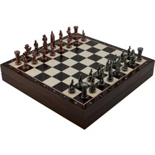 Store Orta Boy Metal Ingiliz Satranç Takımı Antik ve Ceviz Desenli Sandıklı Mdf Tahtası (36X36X6 Cm.)