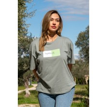 Ayseliza Kadın Oversize Fit Bisiklet Yaka Baskılı Kısa Kollu T-Shirt