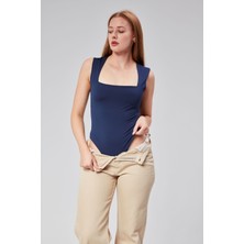 Ayseliza Lacivert Astarlı Sıfır Kol Kare Yaka Dekolteli Çıtçıtlı Bodysuit