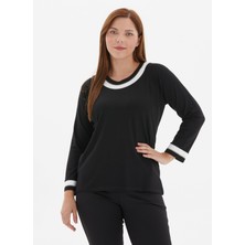 Selen O Yaka Simli Siyah Kadın Bluz 24KSL8922-BB