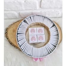 Bunny 80 Adet İsme Özel Çiçekli Gökkuşağı Temalı Kız Bebek Hediyelik Çikolata
