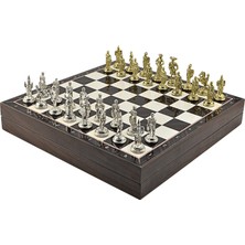 Orta Boy Metal Ispanyol Satranç Takımı Parlak ve Ceviz Desenli Sandıklı Mdf TAHTASI(36X36X6 Cm.)