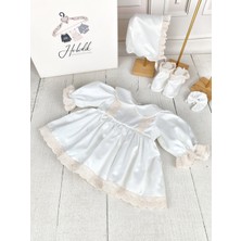 Kız Bebek Bebe Yaka Krem Dantelli Saten Elbise Set