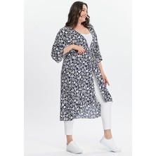 Büyük Beden Kadın Lacivert Çiçek Desenli Dokuma Kimono