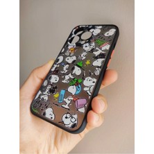 Lucek Cases iPhone 13 Pro Uyumlu Snoopy Tasarım Tuşları Renkli Telefon Boyun Askılı Set Kılıf