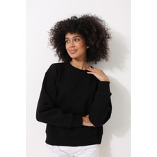 Amida Siyah Sırtı Medusa Nakış Işlemeli Bisiklet Yaka Oversize Kadın Sweatshirt - 2446