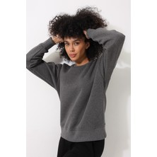 Amida Antrasit Sırtı Medusa Nakış Işlemeli Bisiklet Yaka Oversize Kadın Sweatshirt - 2446