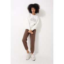 Amida Ekru Önü Lotus Çiçeği Nakış Işlemeli Bisiklet Yaka Oversize Kadın Sweatshirt - 2447