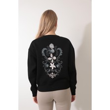 Amida Siyah Sırtı Etnik Çiçek Nakış Işlemeli Bisiklet Yaka Sweatshirt - 2438