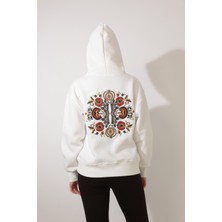 Ekru Sırtı Etnik Nakış Işlemeli Bisiklet Yaka Sweatshirt - 2435