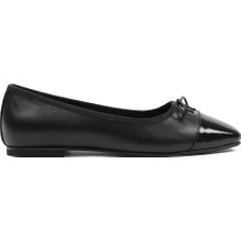 Celal Gültekin Kadın Siyah Küt Burun Deri Babet