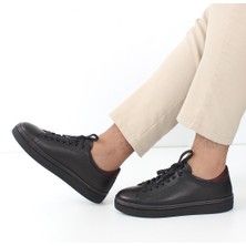 Celal Gültekin Erkek Siyah Bağcıklı Kalın Tabanlı Deri Sneaker