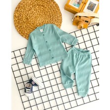 Neşeli Bebekler Çizgili Kumaş Önden Çıtçıtlı Pijama Takımı Yeşil