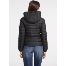 Guess Jeans Kapüşon Yaka Normal Kalıp Desenli Siyah Kadın Mont Gj Hooded Puffer - Recy Irıdescent