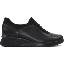 Celal Gültekin Kadın Siyah Bağcıklı Dolgu Topuklu Ayakkabı