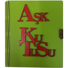 Aşk Kutusu Yeşil Renk Kırmızı Yazılı 15X13