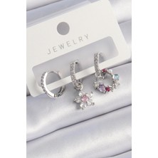 E-Bijuteri Pirinç Gümüş Renk Zirkon Taşlı Çiçek Model Kadın Küpe