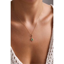 Gianfranco Yeşil Oval Taşlı Kutup Yıldızı Kilitli Charm Kolye Ucu