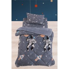 Velvet Dreams Tek Kişilik Çarşaflı Astronot Desenli Çift Taraflı Wellsoft Uyku Seti (Yorgan+Çarşaf+Yastık Kılıfı)