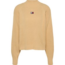 Tommy Jeans Dik Yaka Standart Nakışlı Bej Kazak Kadın Tjw Badge Mockneck Sweater