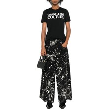Versace Jeans Couture Yuvarlak Yaka Baskılı Siyah Kadın T-Shirt 77HAHE09