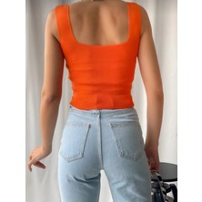 Kare Yaka Kalın Askılı Triko Bluz Crop