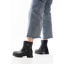 Siyah Tokalı Düz Topuklu Tokalı Fermuarlı Günlük Kadın Bot Bayan BOT2051-20