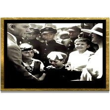 Marsilyan Yapay Zeka İle Yenilenmiş Atatürk Fotoğrafları Siyah Beyaz Cam Tablo, 3d Dekoratif Baskı 63